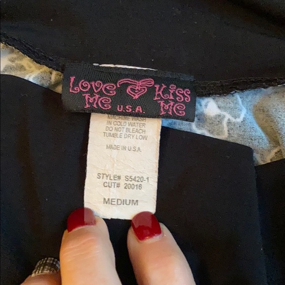 Love me Kiss me skirt - Picture 2 of 2